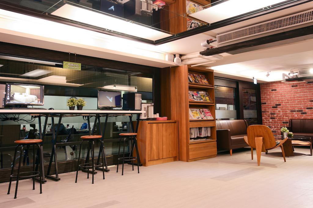 Kiwi Express Hotel - Chenggong Rd Taichung Exterior foto